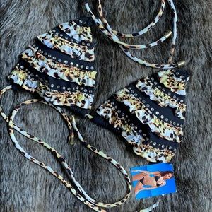 👙NWT VICTORIA’s SECRET Triangle Bikini Top👙